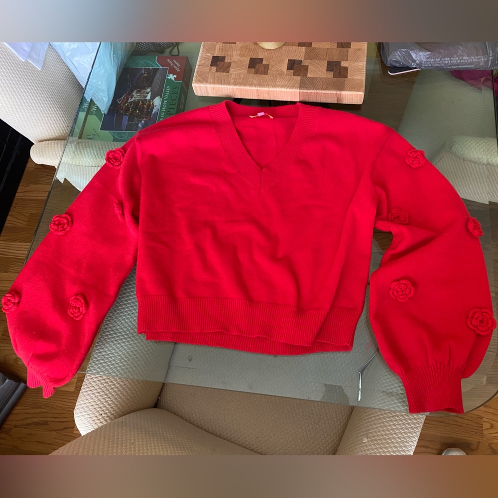 Excellent condition THML red balloon sleeve crop sweater. Size M.